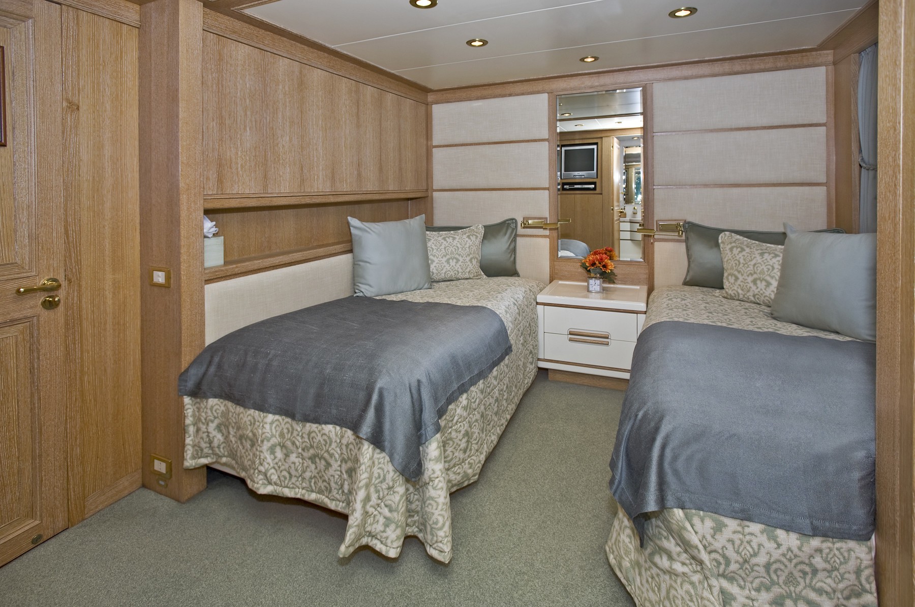 [53m-Yacht-TE-MANU]-938-91.jpg