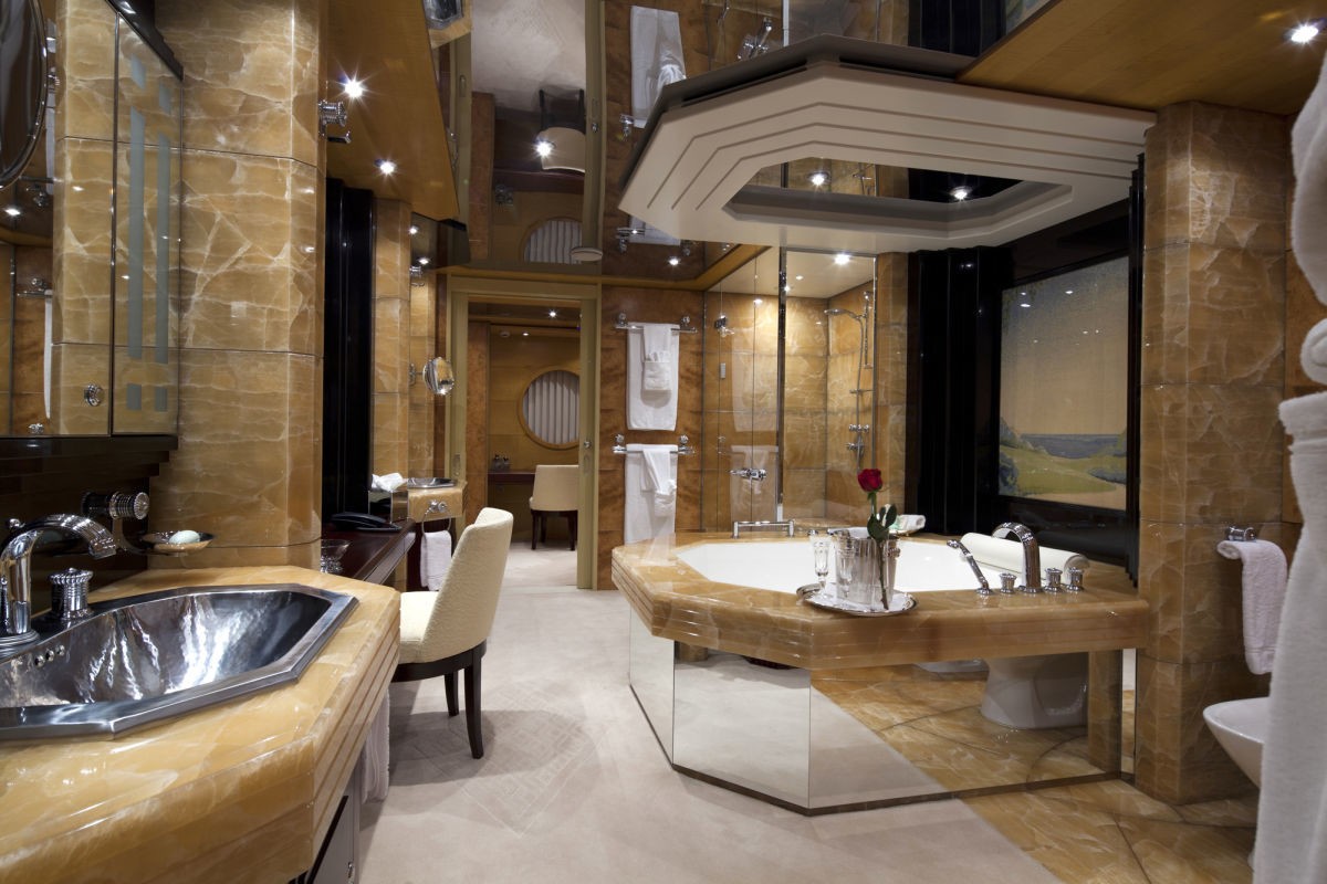 [62m-Yacht-SARAH]-9893-177.jpg