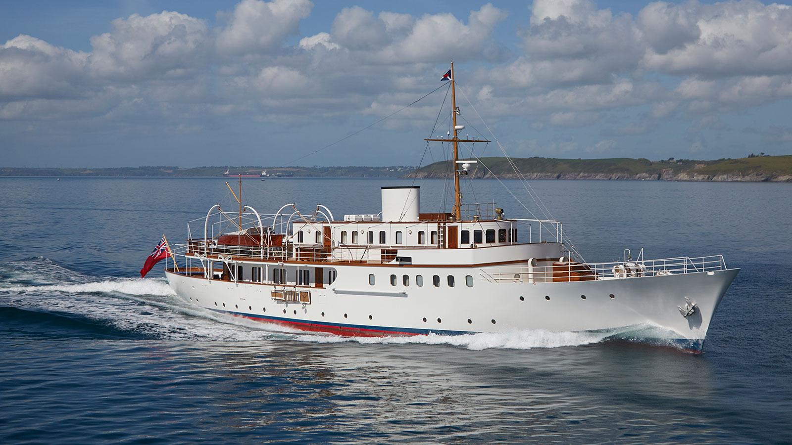 [CLASSIC-MOTOR-YACHT-MALAHNE]-9748-10.jpg