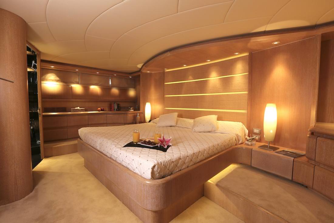 [LUXURY-MOTOR-YACHT-IF]-951-3.jpg