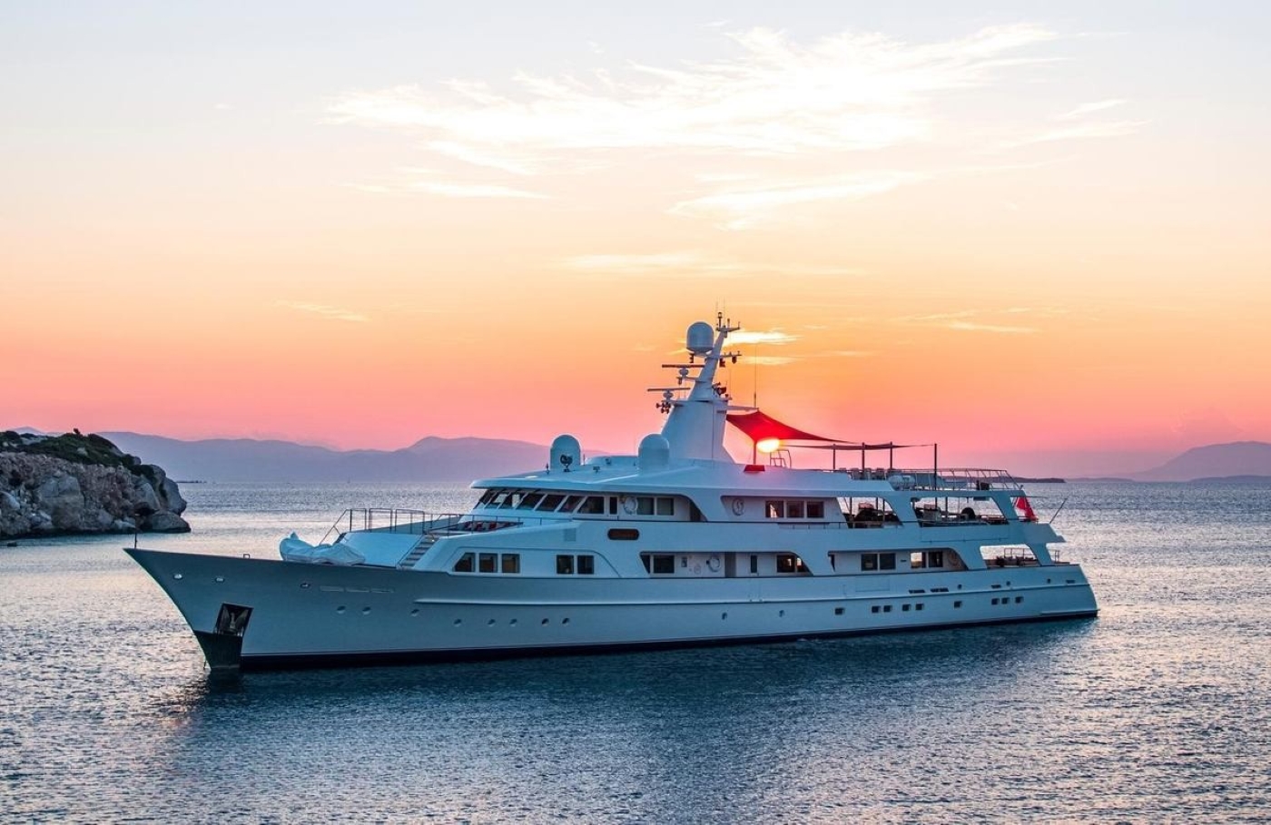 [LUXURY-MOTOR-YACHT-ILLUSION]-924-2.jpg