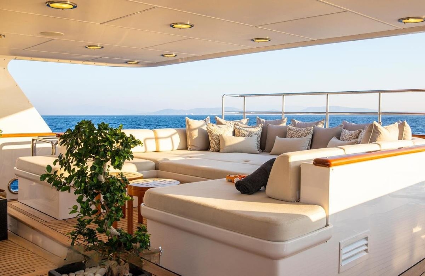 [LUXURY-MOTOR-YACHT-ILLUSION]-924-22.jpg