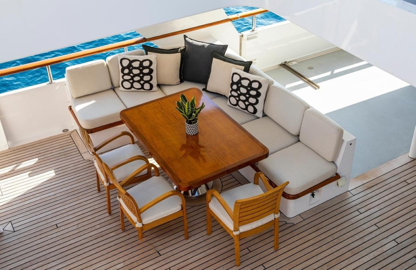 [LUXURY-MOTOR-YACHT-ILLUSION]-924-24.jpg