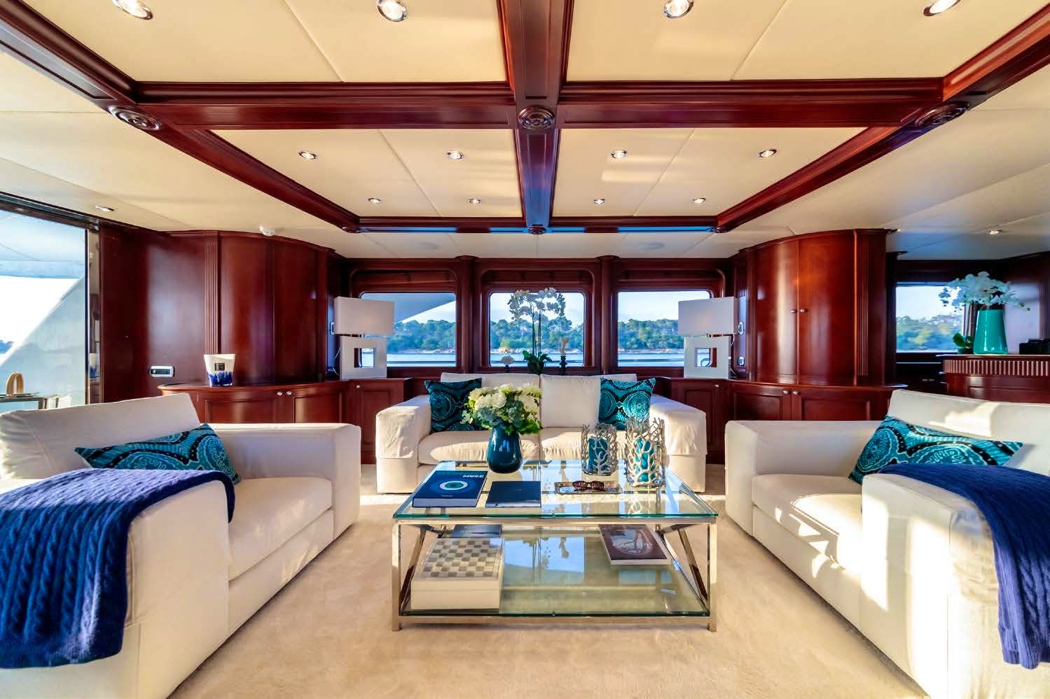 [LUXURY-YACHT-REBELLIOUS]-960-11.jpg