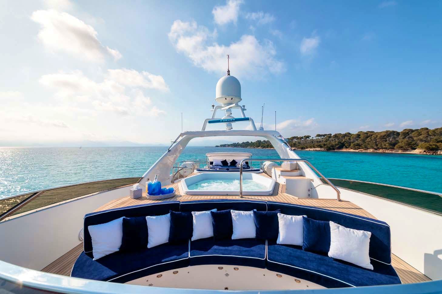 [LUXURY-YACHT-REBELLIOUS]-960-9.jpg