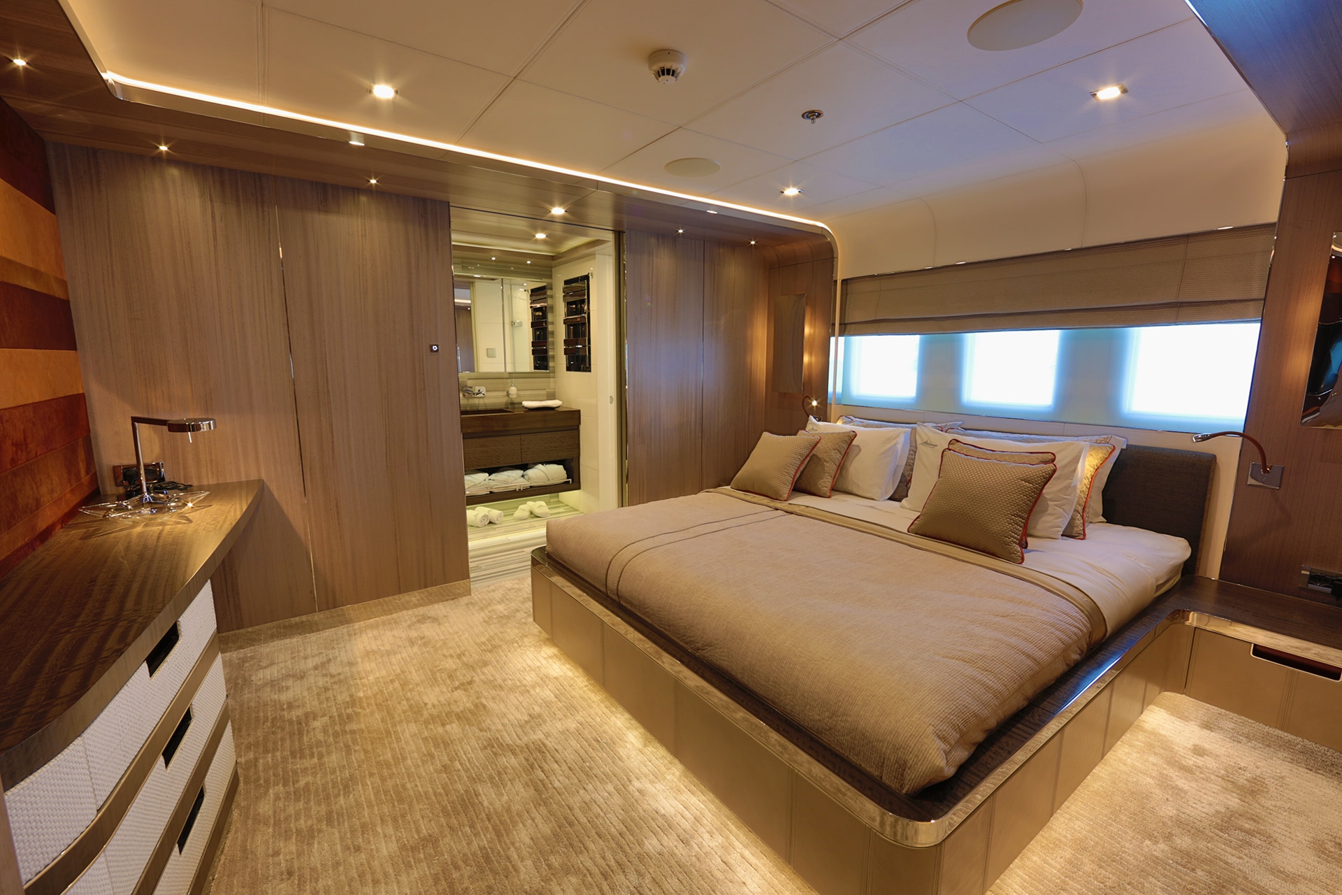 [MOTOR-YACHT-BILGIN---HULL]-9974-9.jpg