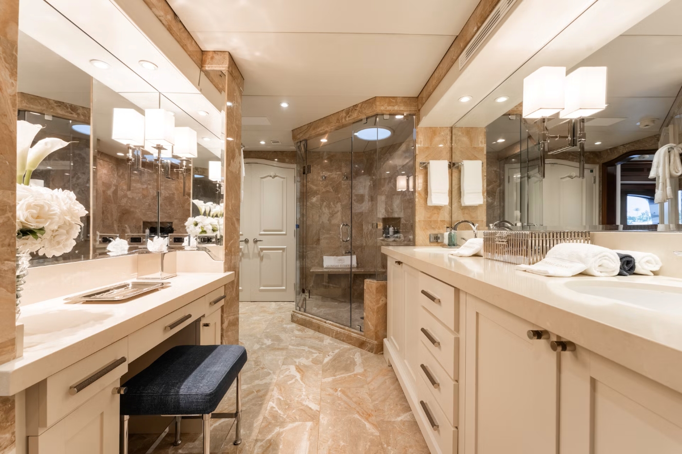 [MOTOR-YACHT-ESPRESSO-III-EX-BURNA-EX-POSITIVE-CARRY]-9063-64.jpg