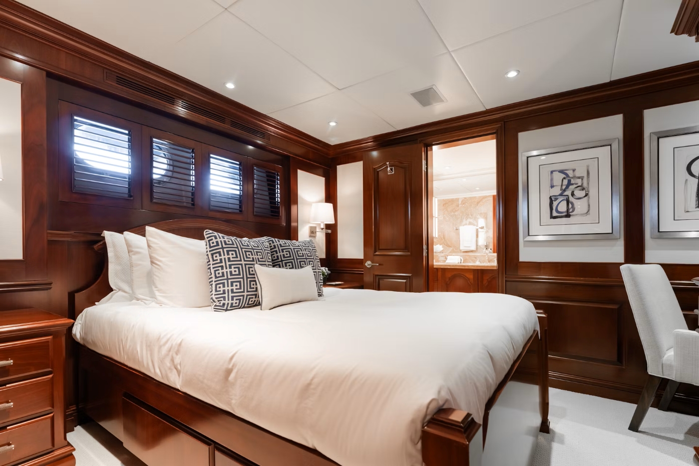 [MOTOR-YACHT-ESPRESSO-III-EX-BURNA-EX-POSITIVE-CARRY]-9063-68.jpg