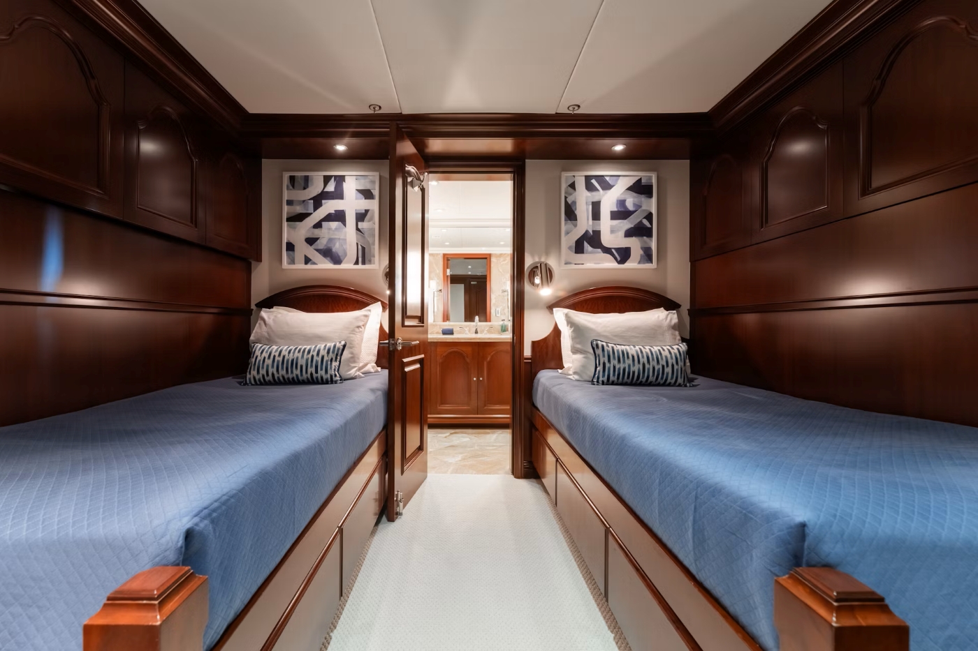 [MOTOR-YACHT-ESPRESSO-III-EX-BURNA-EX-POSITIVE-CARRY]-9063-71.jpg