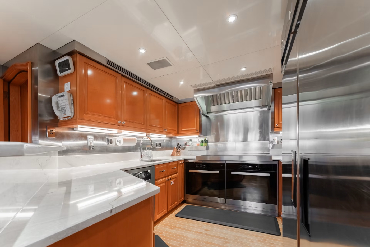 [MOTOR-YACHT-ESPRESSO-III-EX-BURNA-EX-POSITIVE-CARRY]-9063-80.jpg