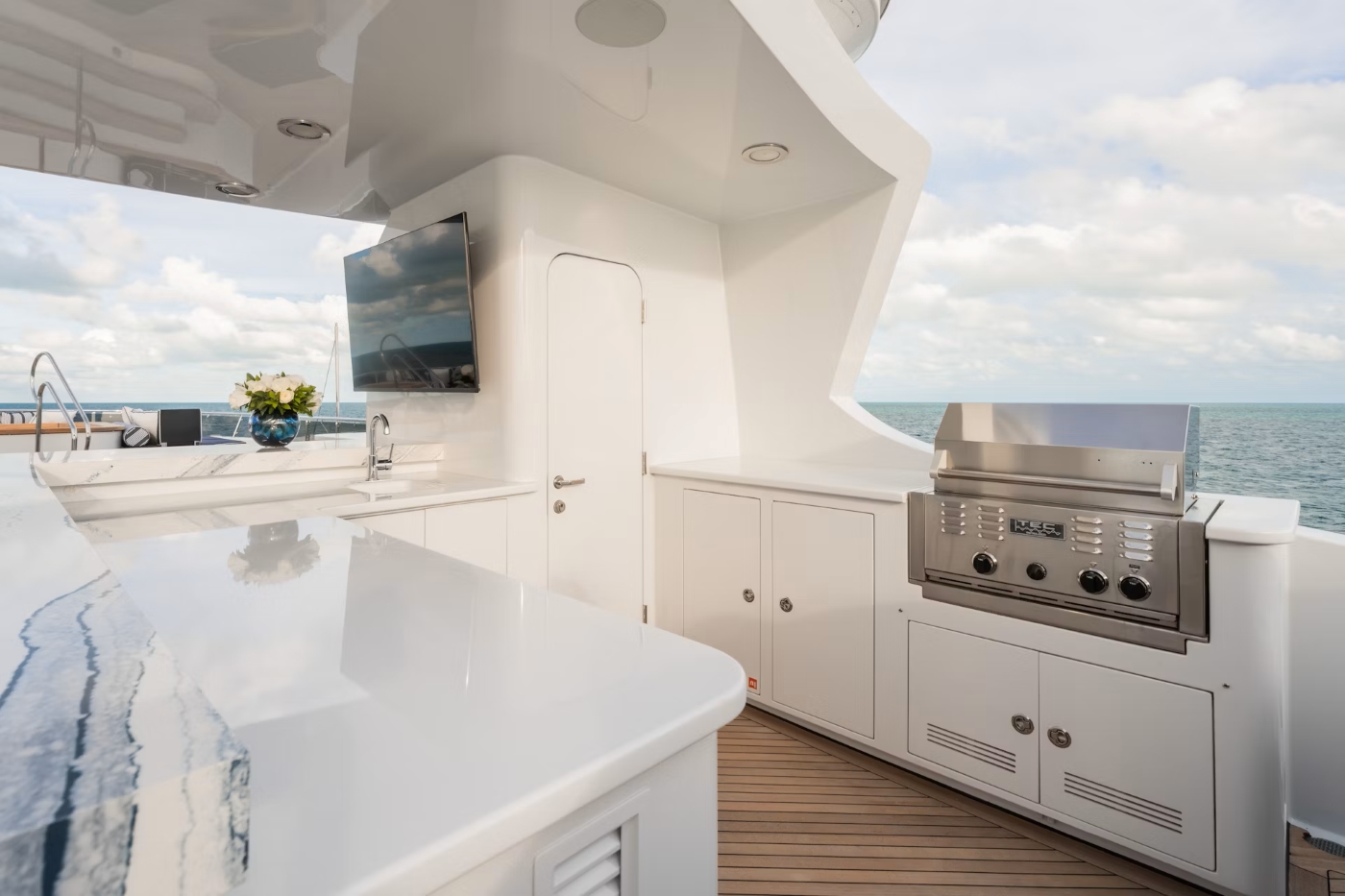 [MOTOR-YACHT-ESPRESSO-III-EX-BURNA-EX-POSITIVE-CARRY]-9063-82.jpg
