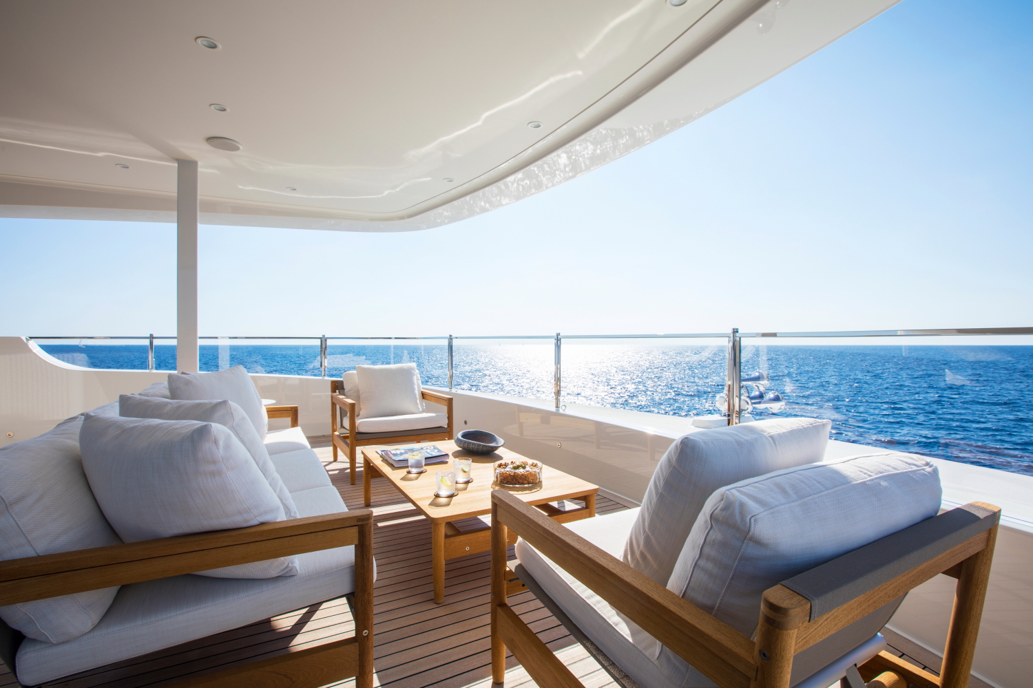[MOTOR-YACHT-EXP]-9301-3.jpg