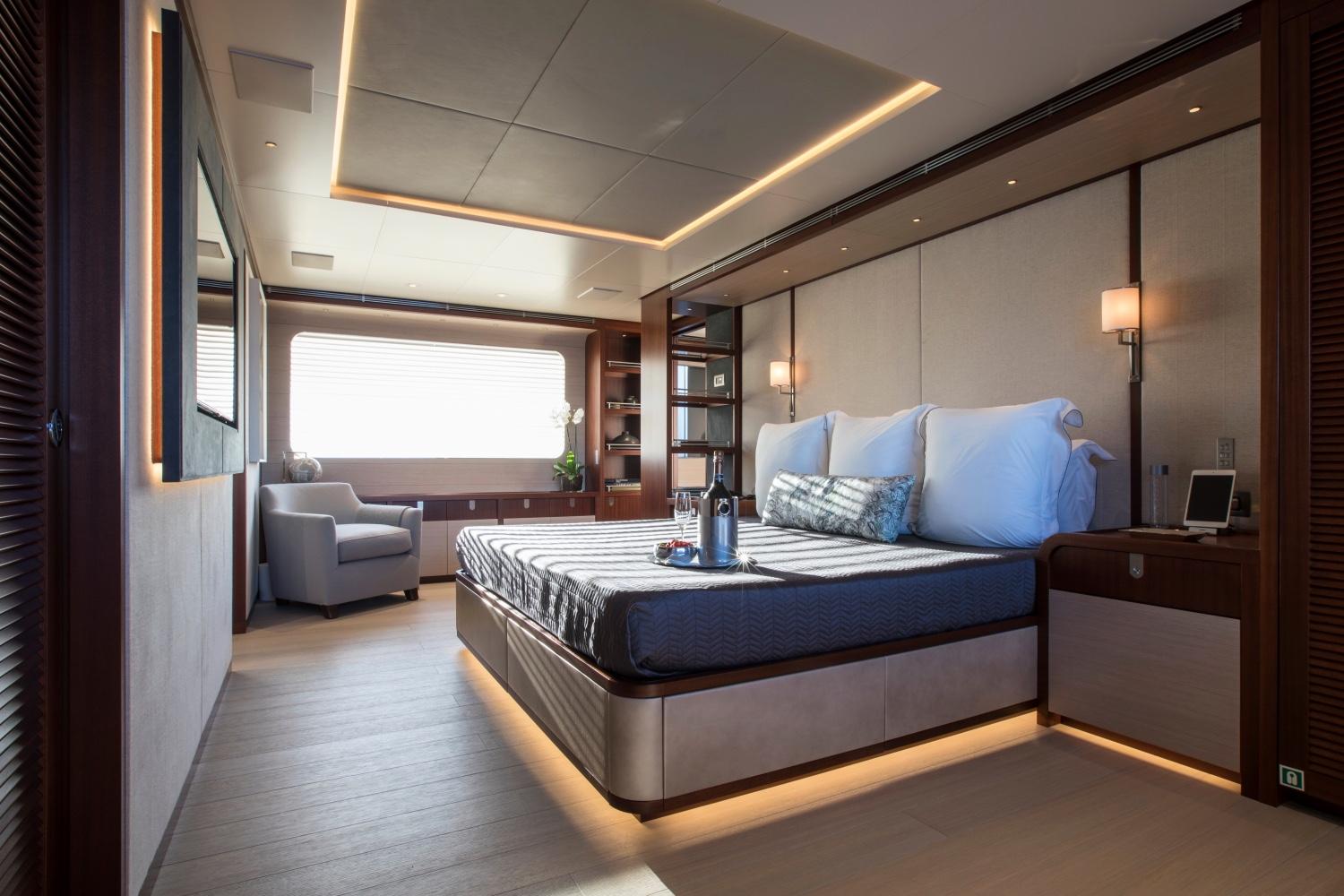 [MOTOR-YACHT-EXP]-9301-6.jpg