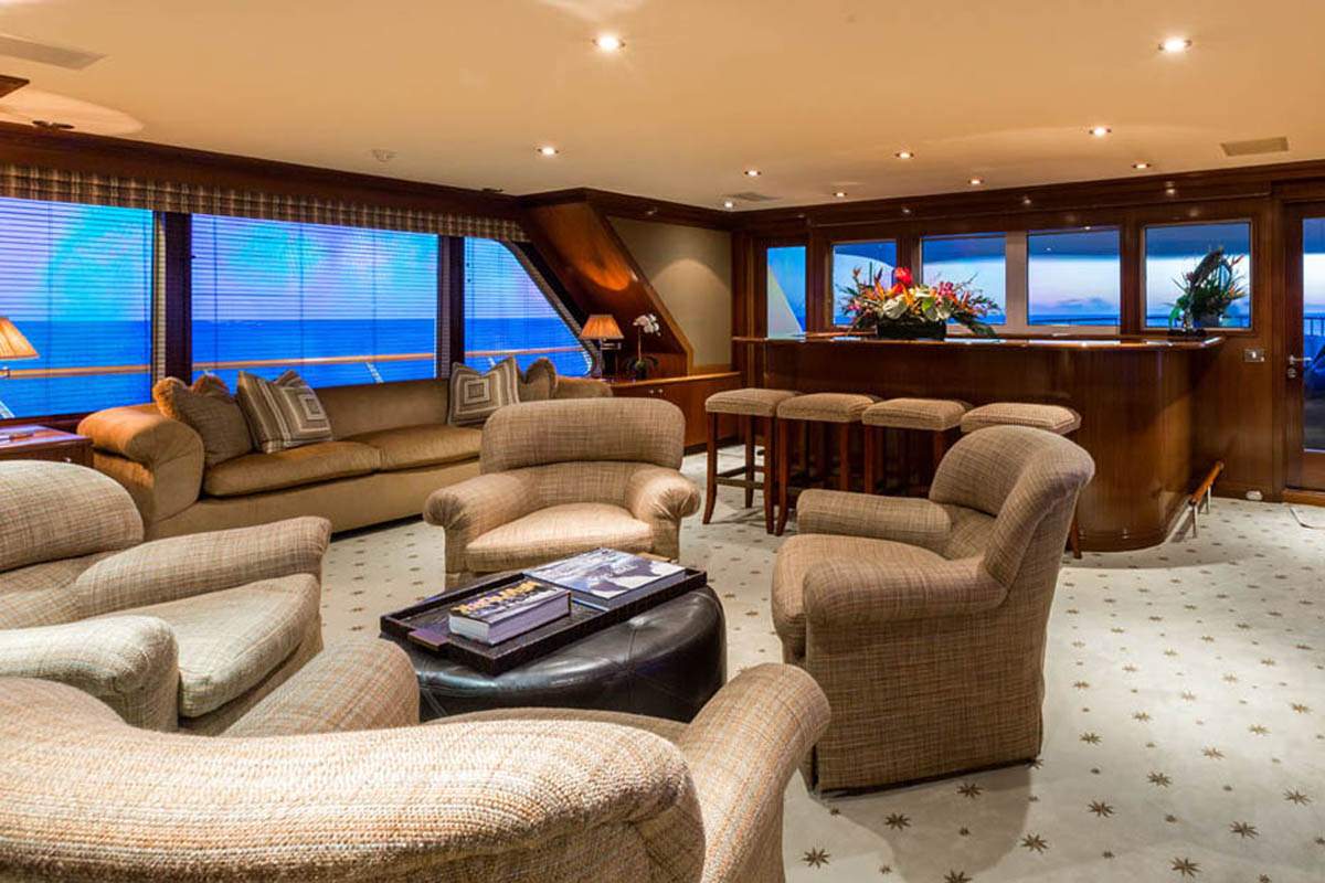 [MOTOR-YACHT-GRAVITAS]-9126-10.jpg