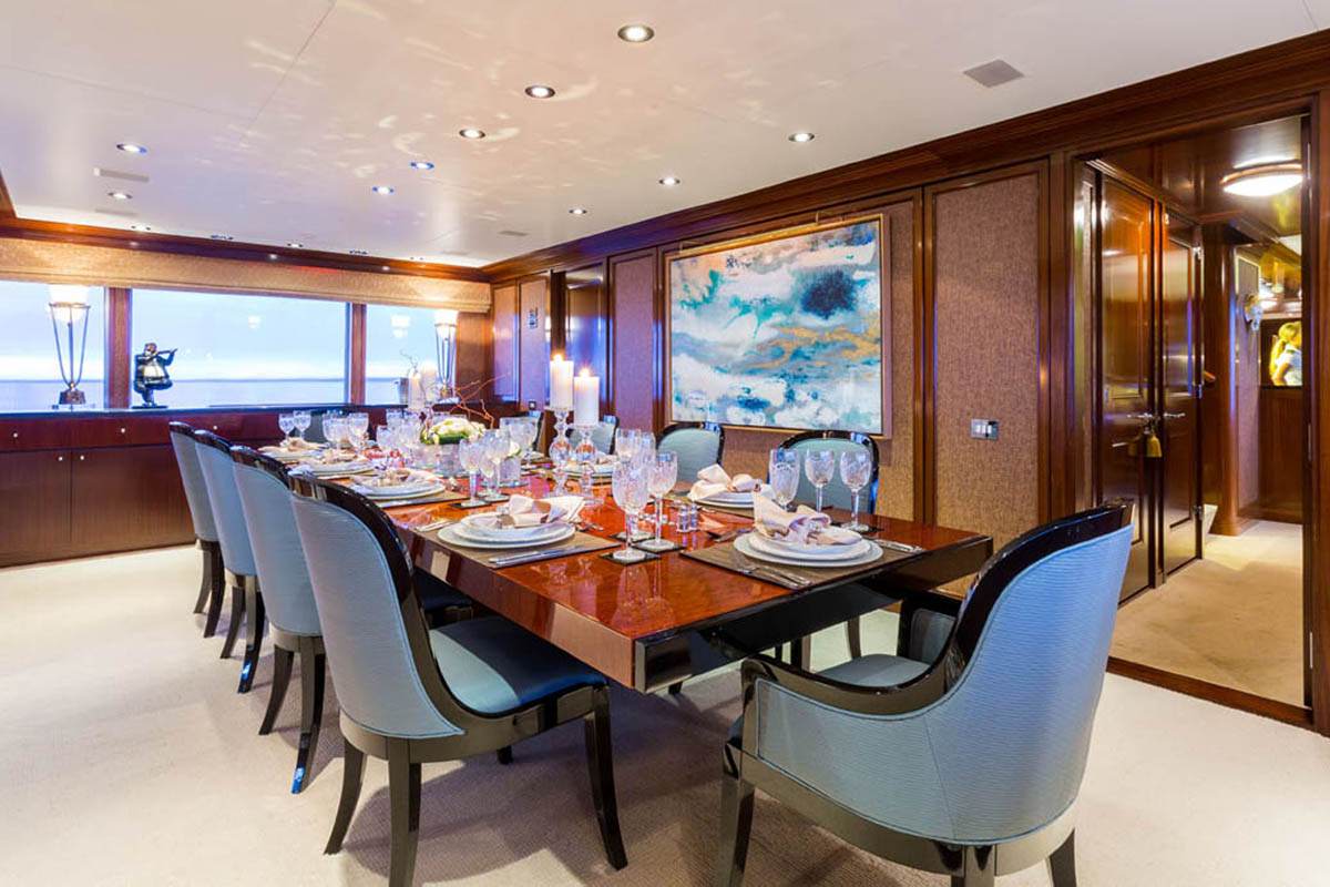 [MOTOR-YACHT-GRAVITAS]-9126-4.jpg