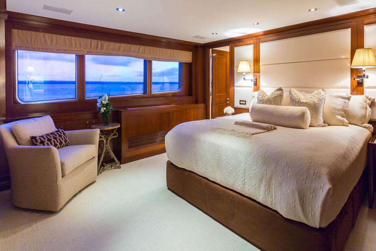 [MOTOR-YACHT-GRAVITAS]-9126-5.jpg