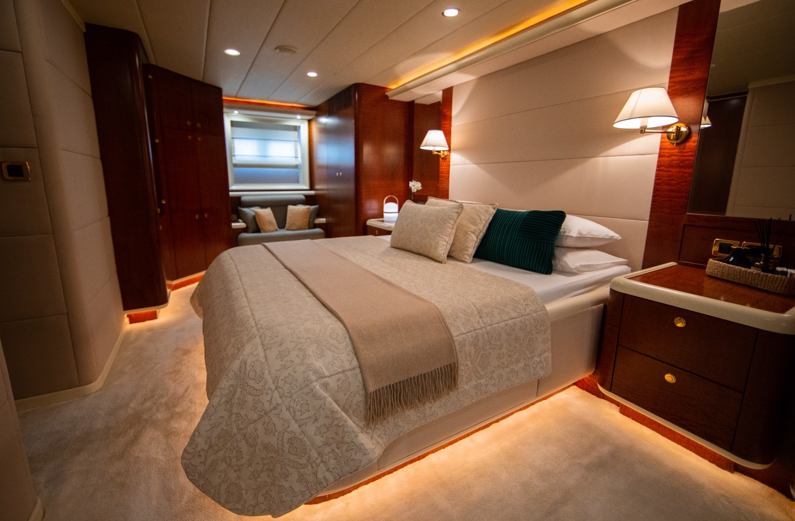 [MOTOR-YACHT-MABRUK-III]-937-18.jpg