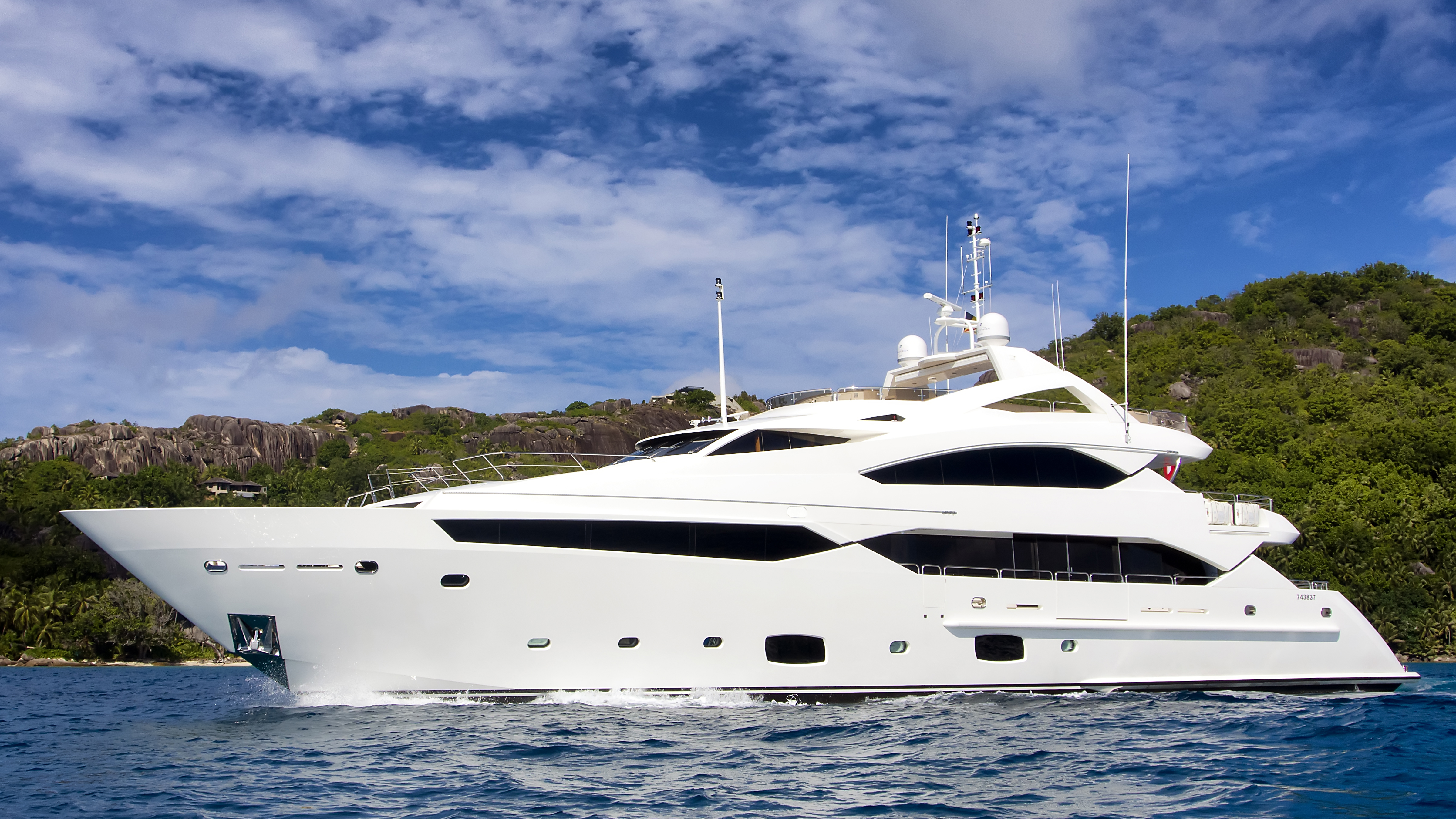 [MOTOR-YACHT-PRINCESS-K]-9627-1.jpg