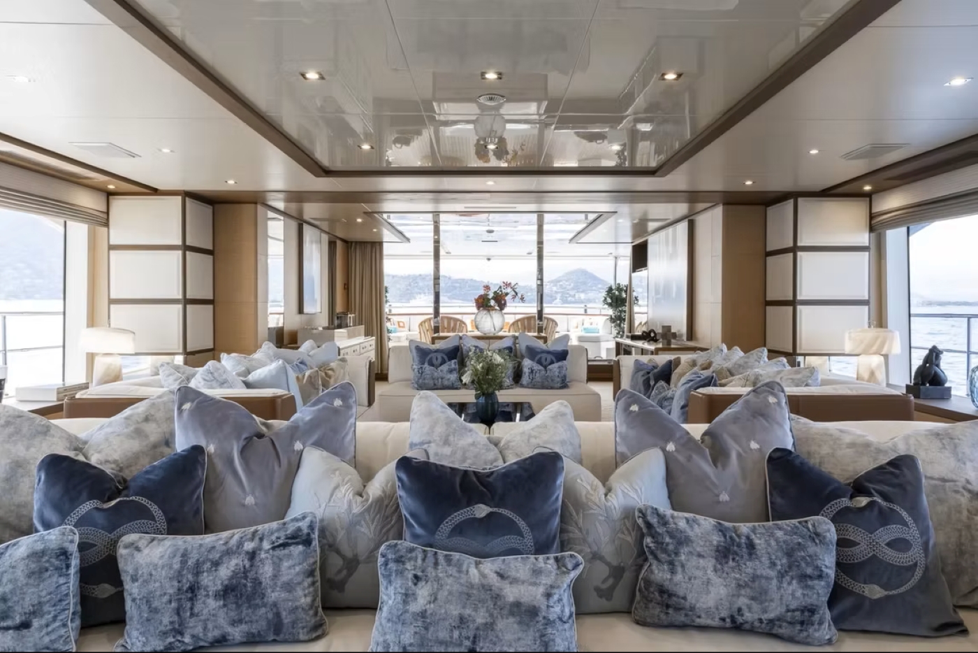 [MOTOR-YACHT-SOY-AMOR-BY]-9039-102.jpg