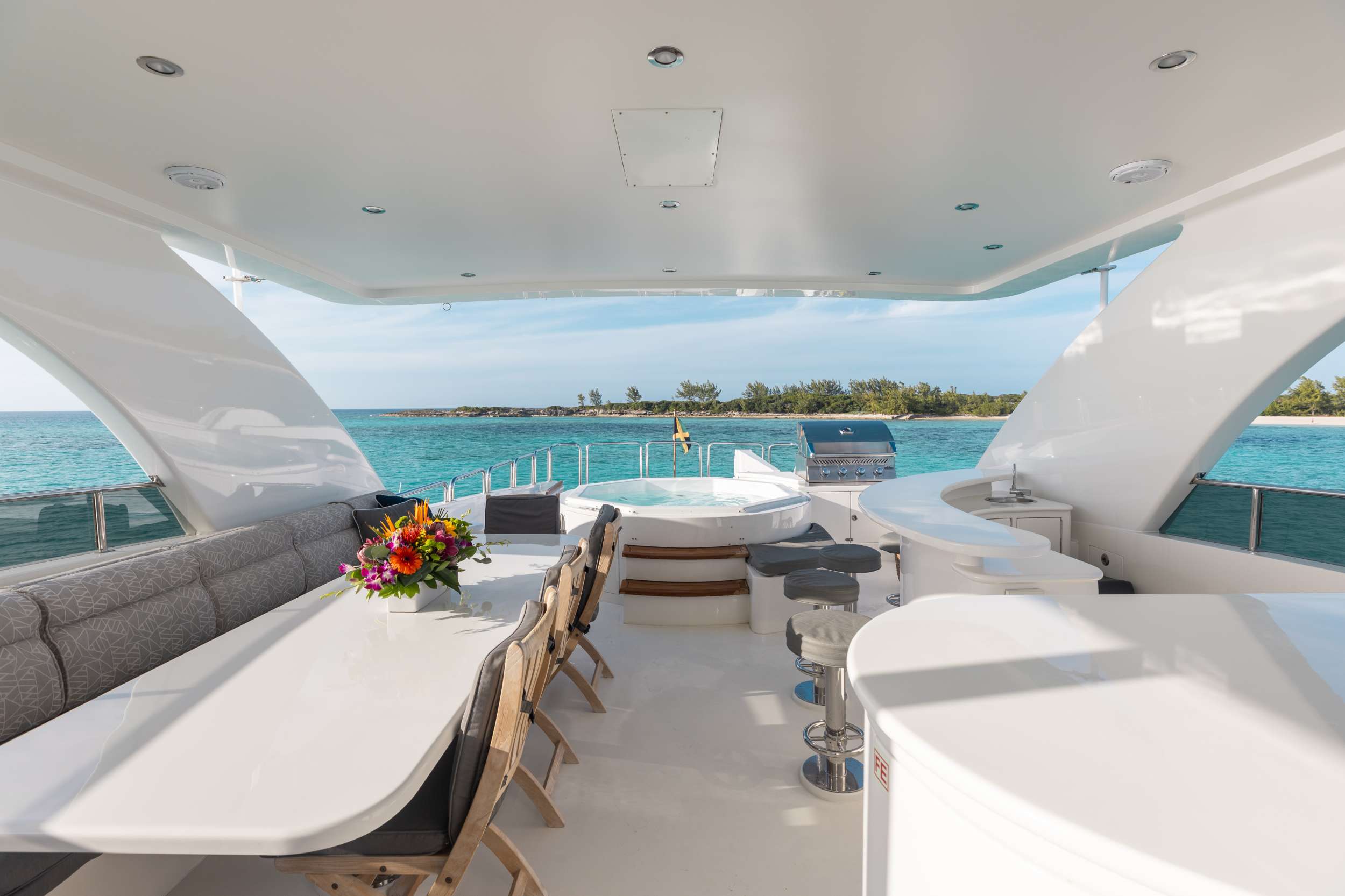 [MOTOR-YACHT-VITESSE]-9941-5.jpg