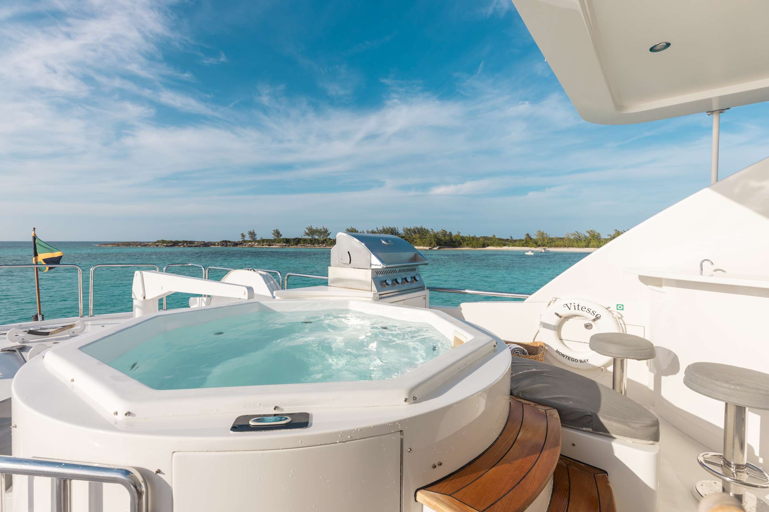 [MOTOR-YACHT-VITESSE]-9941-7.jpg