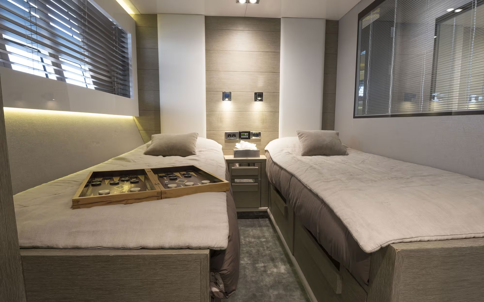 Pearl Motor Yachts