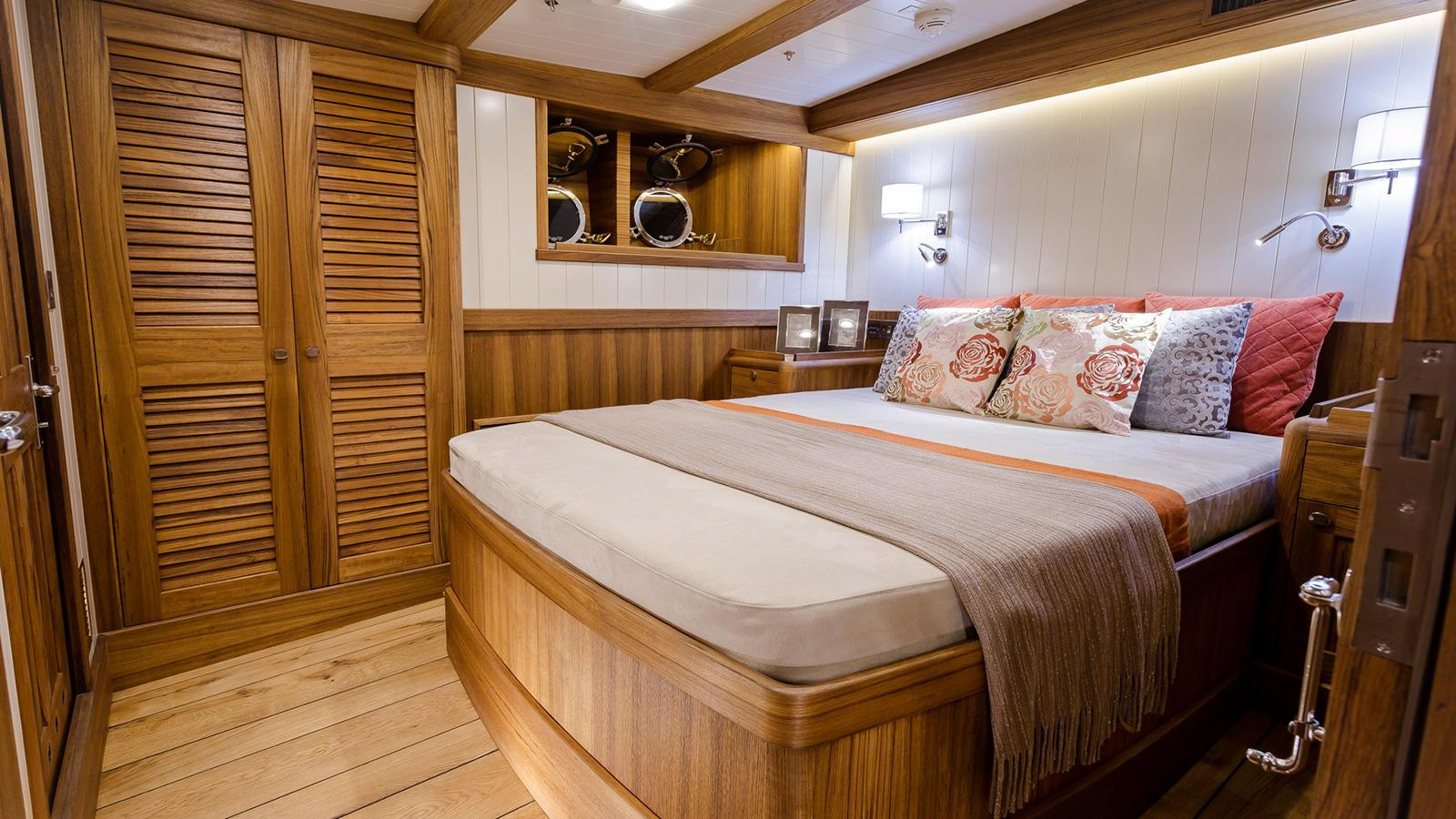 [SAILING-YACHT-MALCOLM-MILLER-EX-MALCOLM-MILLER-HELENA-C]-9737-1.png