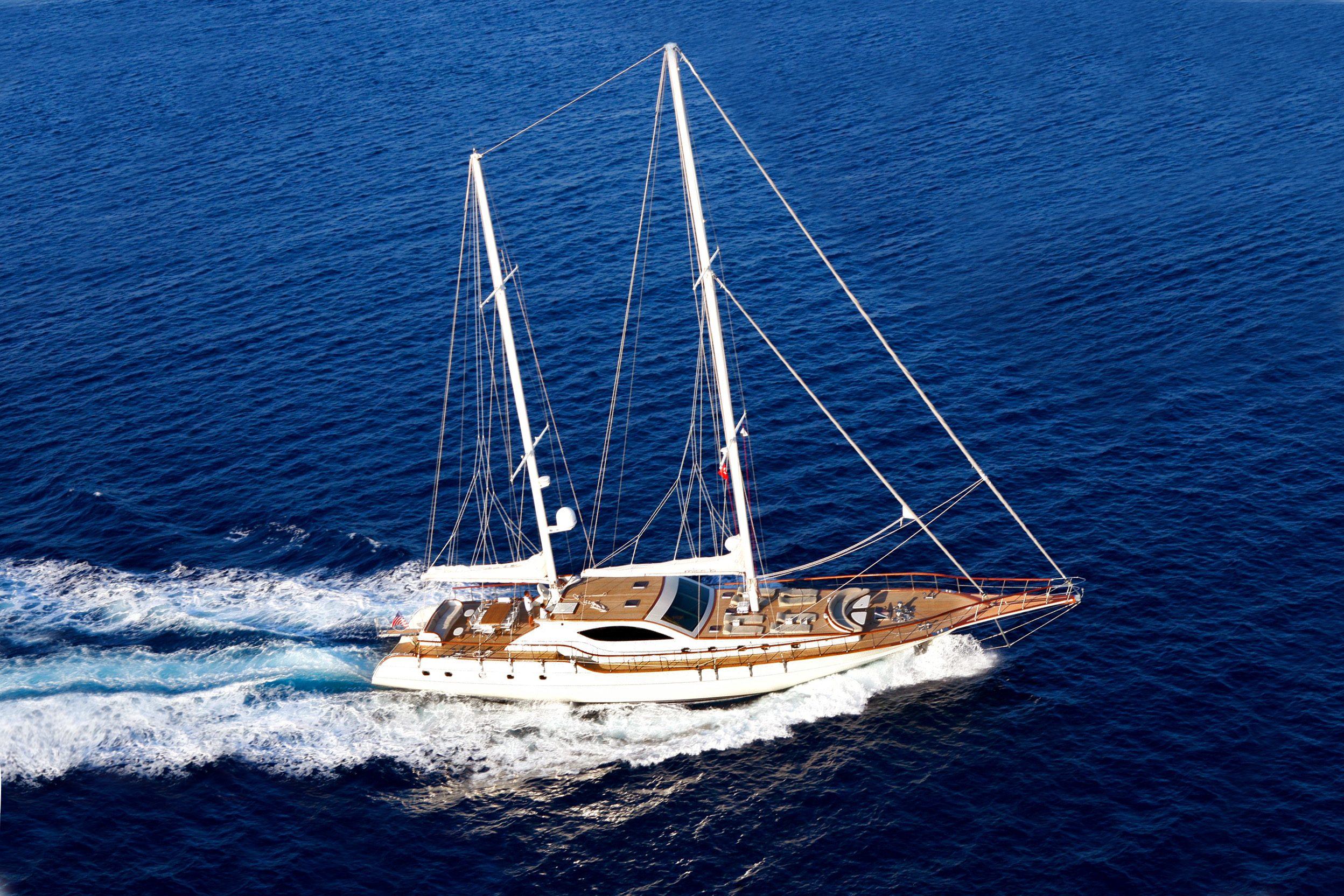 [SAILING-YACHT-MISS-B]-9310-3.jpg