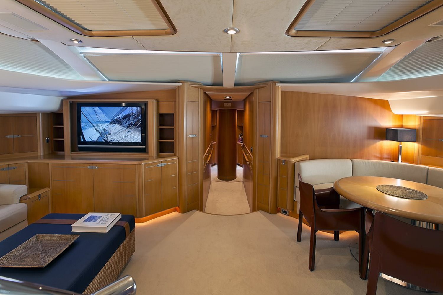 [SAILING-YACHT-THATS-Y]-977-2.jpg