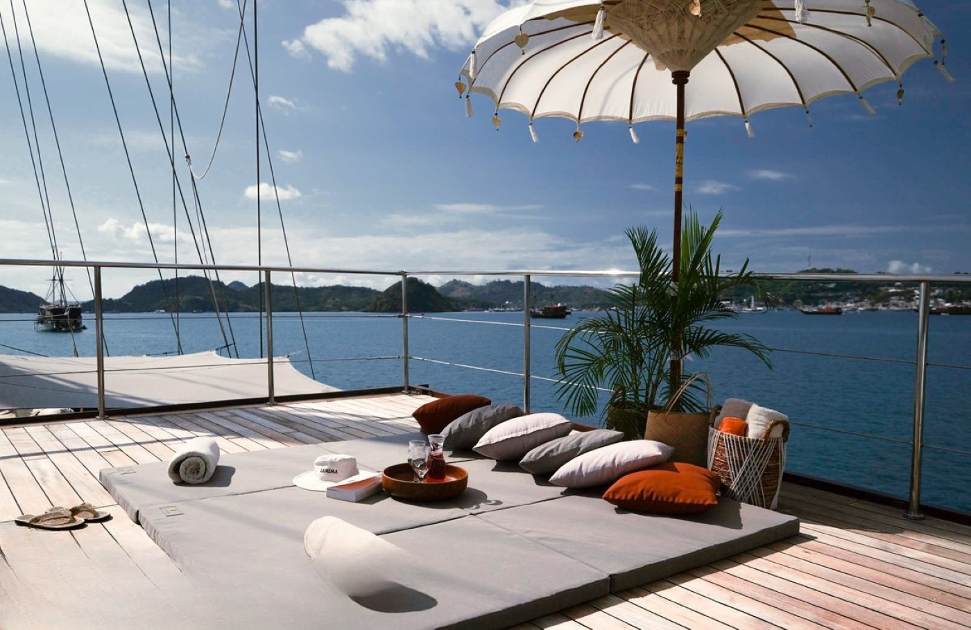 [TRADITIONAL-PHINISI-YACHT-LAMINA]-9545-56.jpg