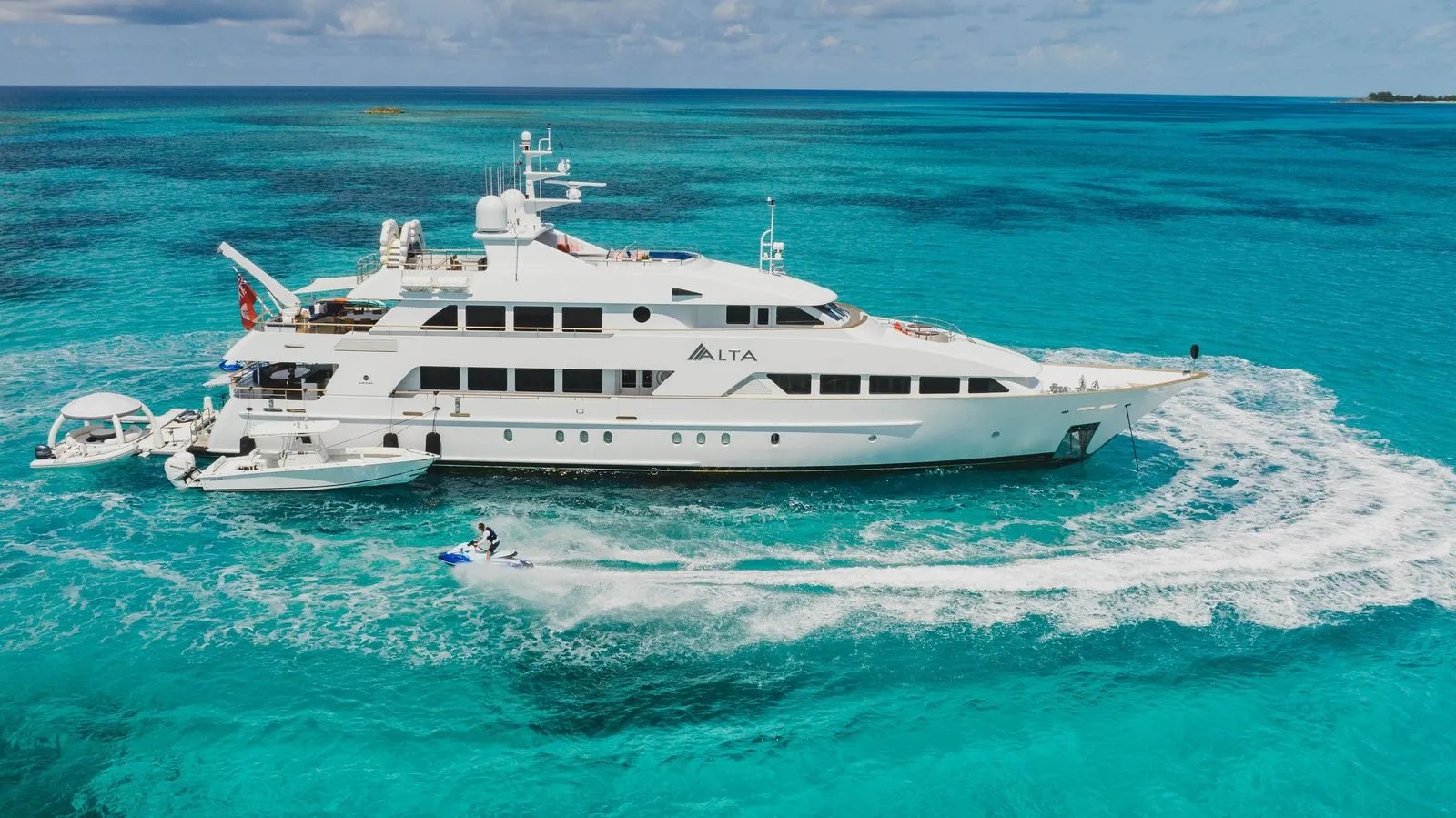 102 Luxury yacht ALTA.jpg