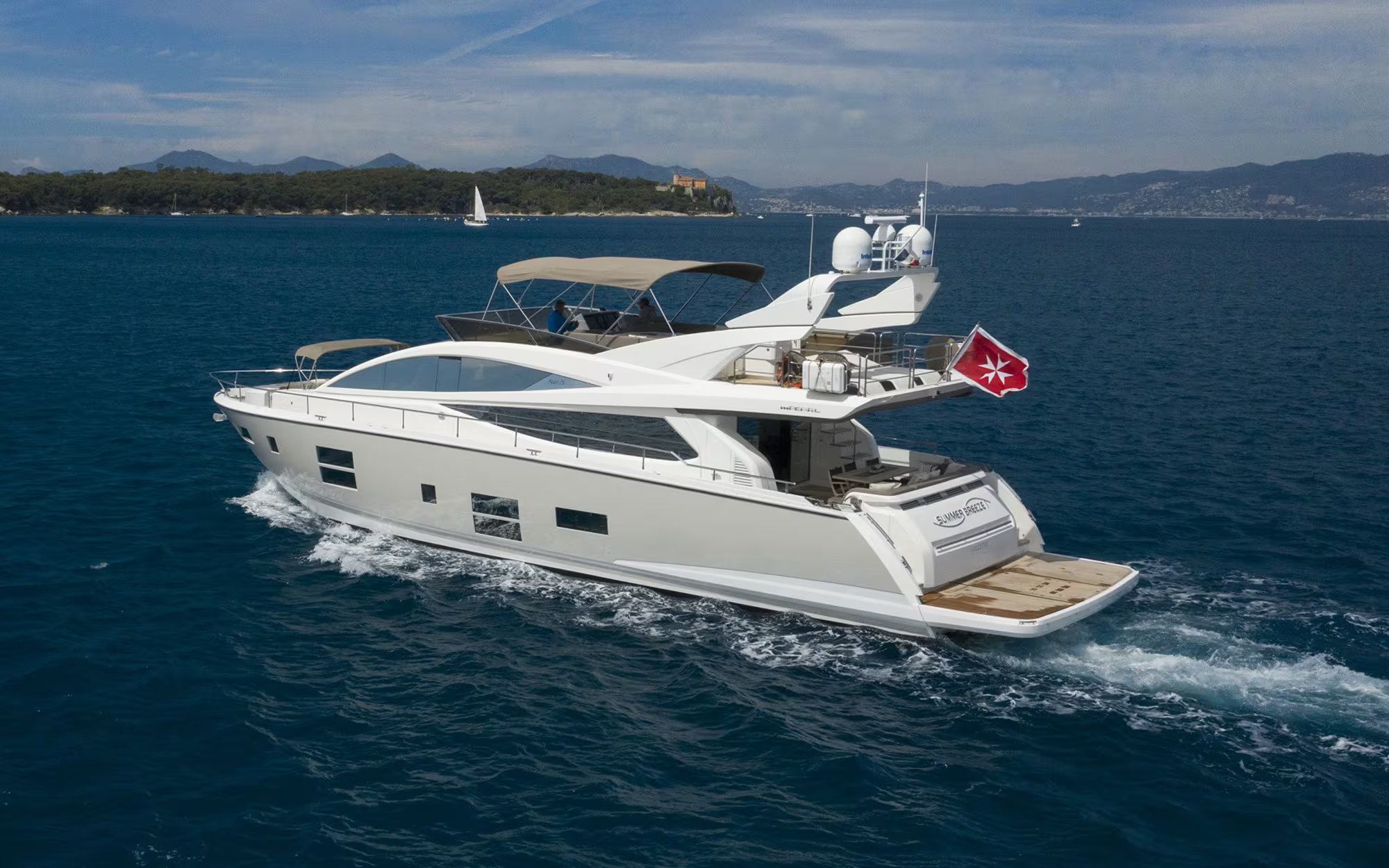 102 Motor yacht SUMMER BREEZE.jpg