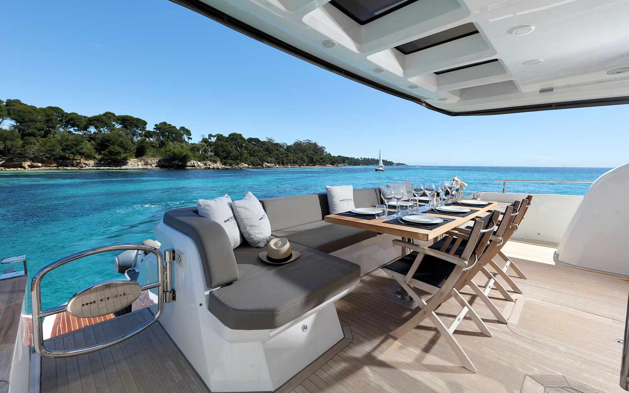 203 Afte deck dining.jpg