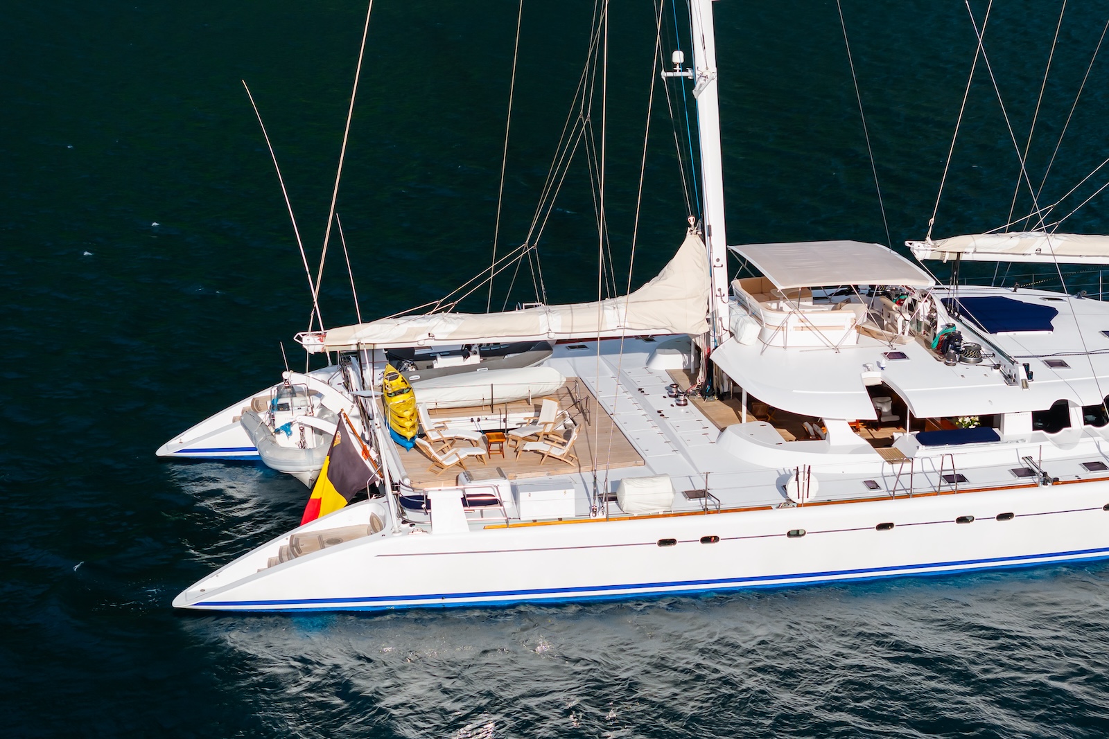 204 Main deck seating.jpg