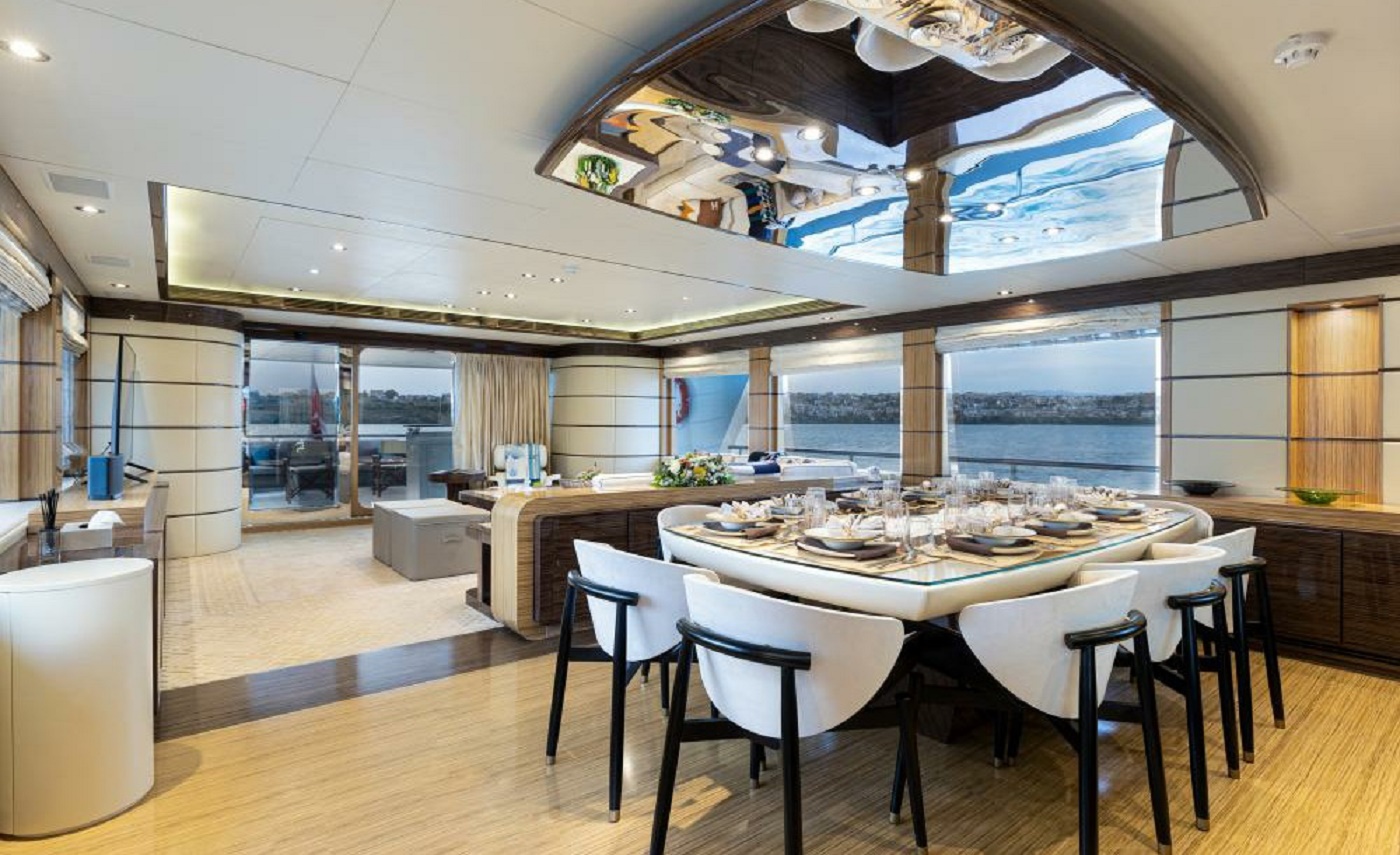 3.2 Main salon dining view aft.jpg