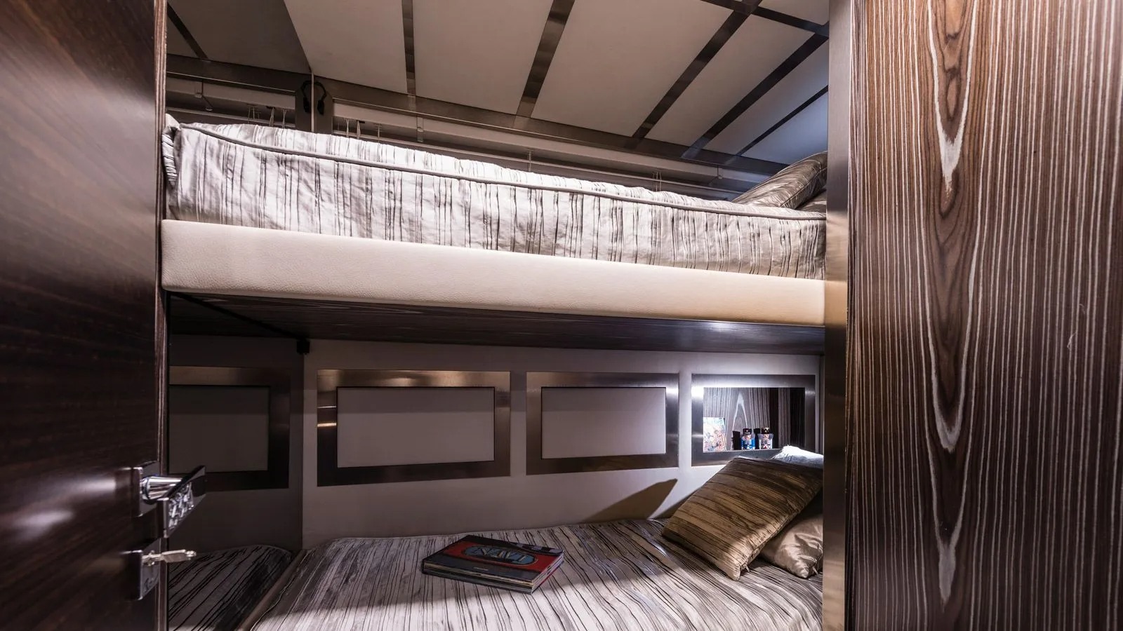 4.4 Bunk cabin.jpg