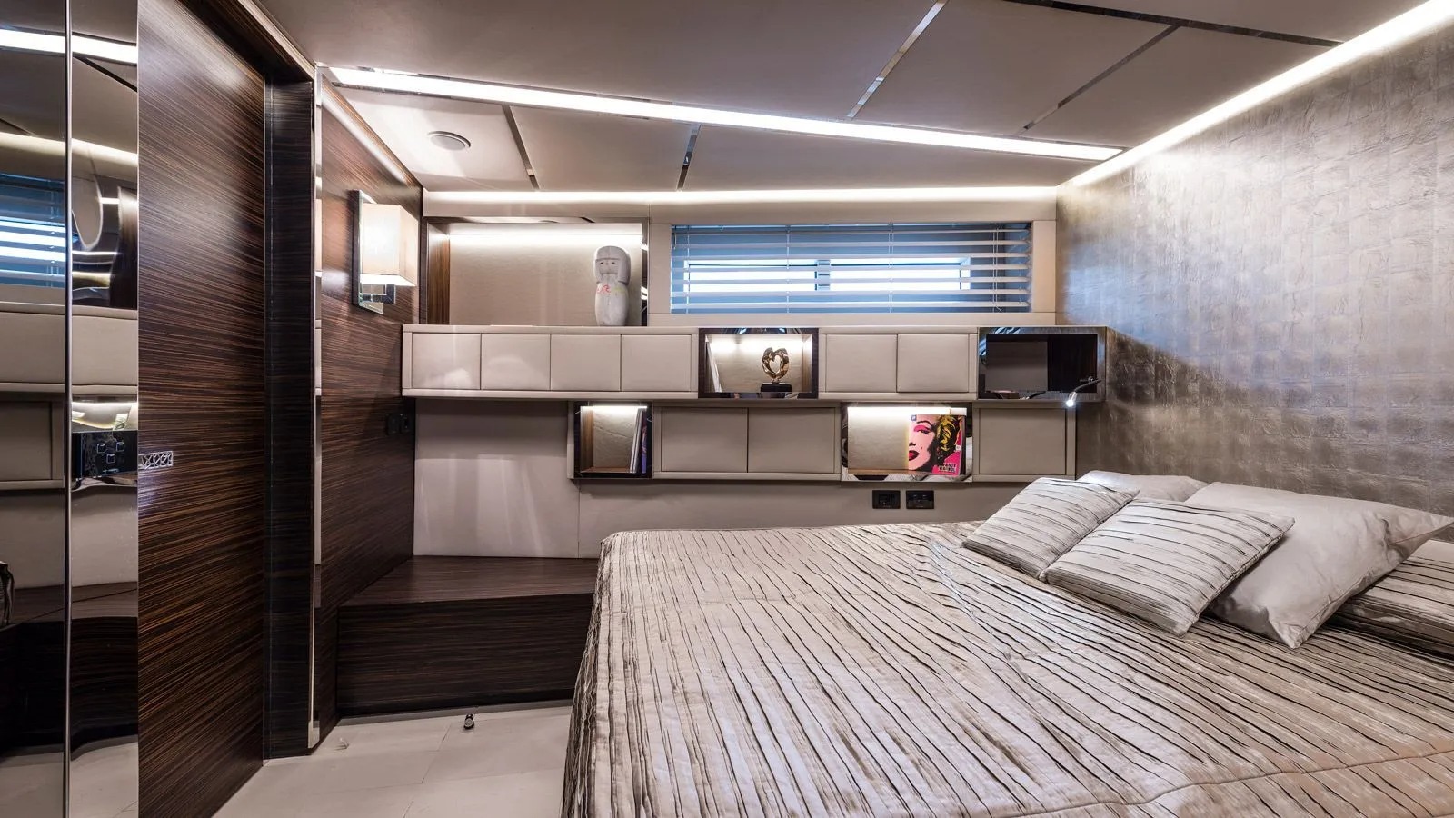 4.4 Doubl cabin.jpg
