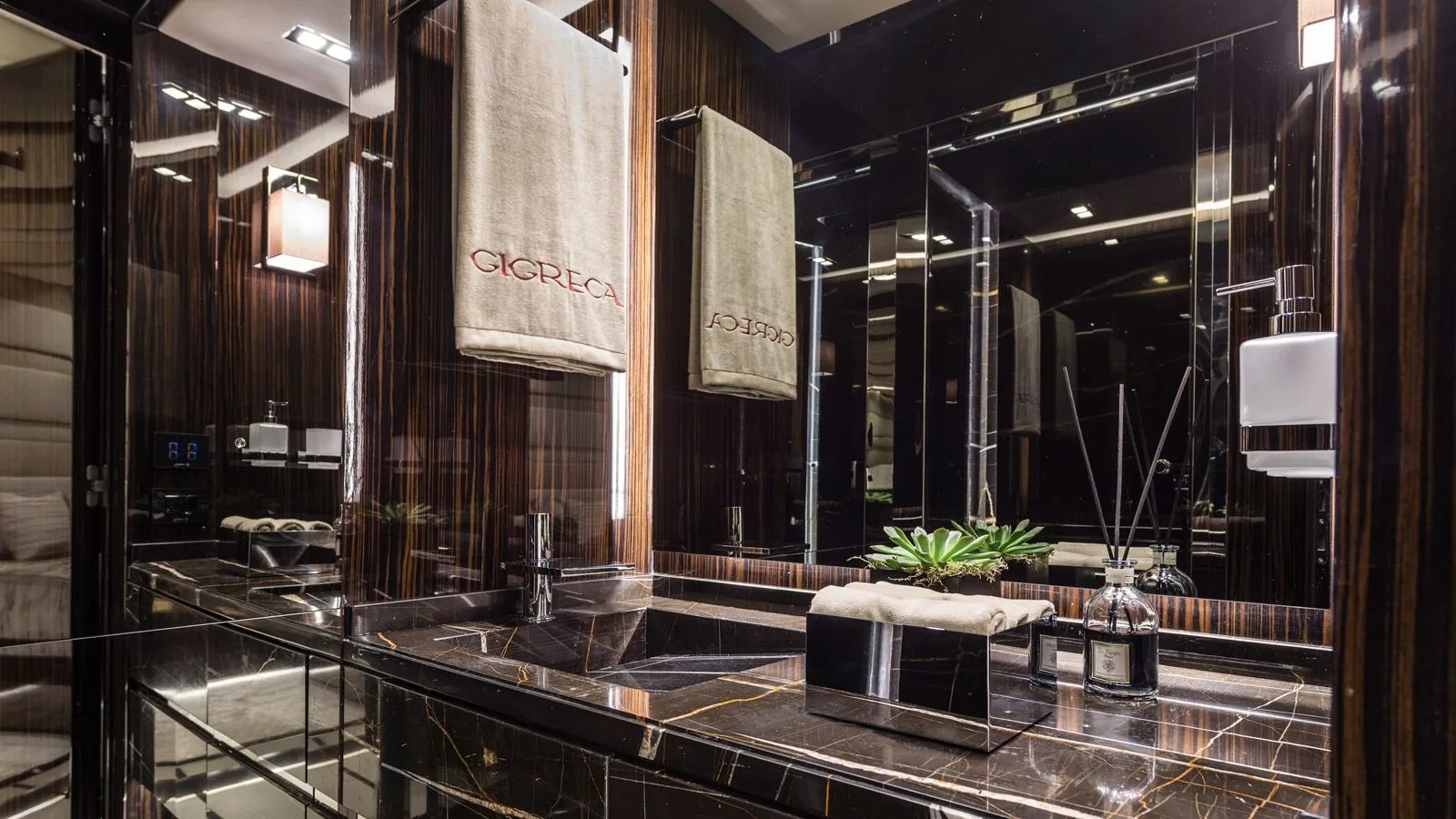 4.6 Luxury ensuites.jpg