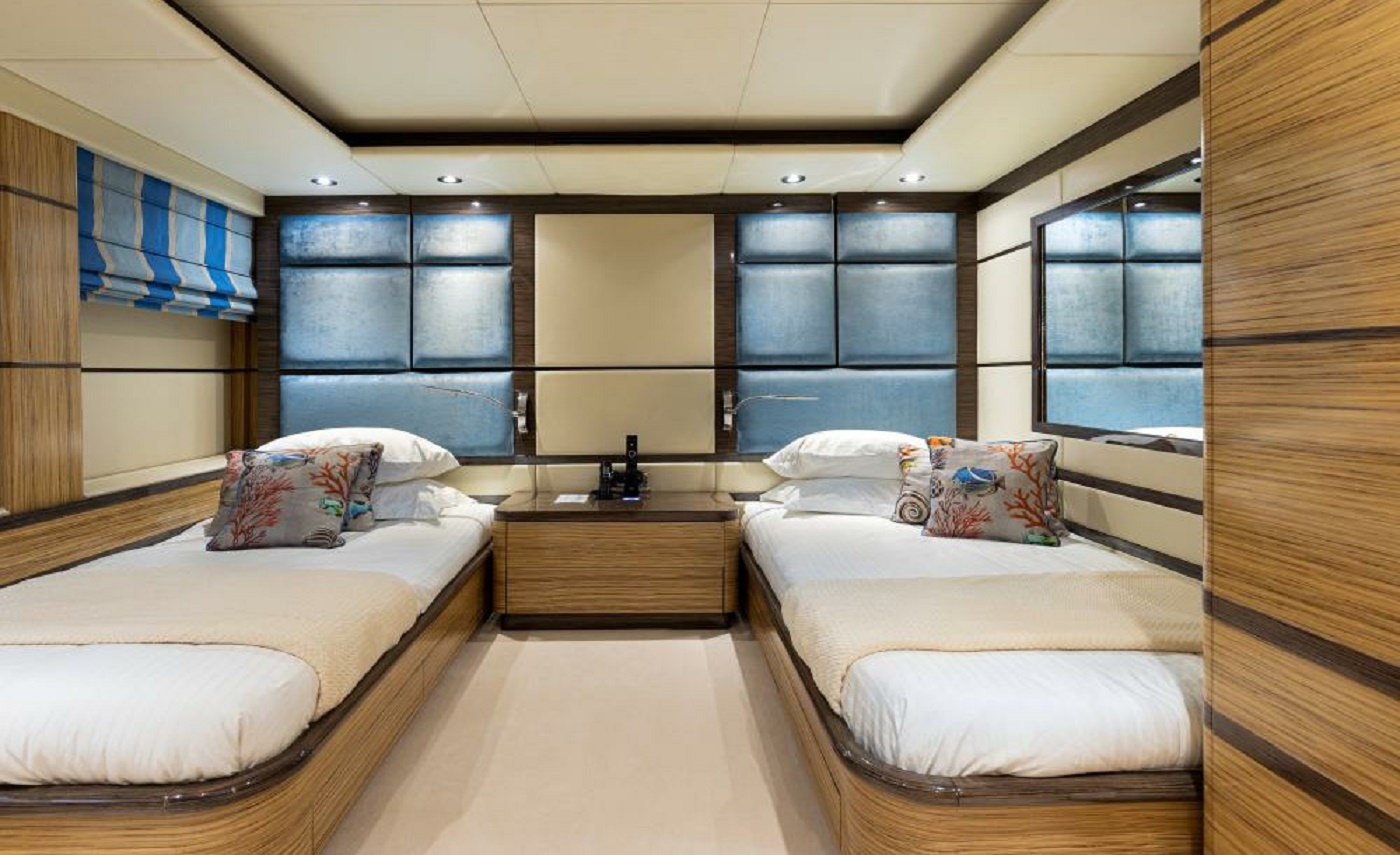 4.7 Spacious twin cabin.jpg