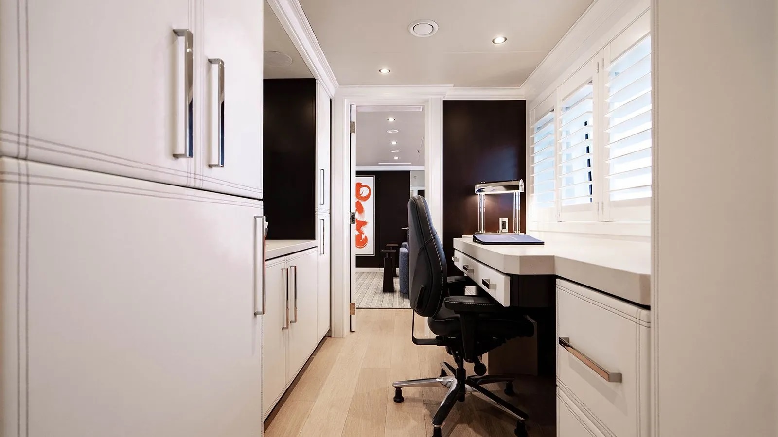 401 Master suite office.jpg