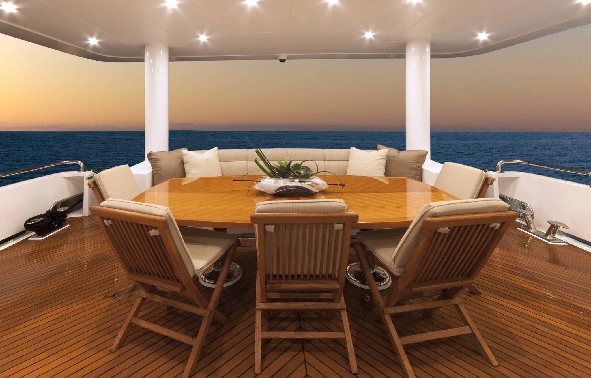 Afresco dining 00001.jpg