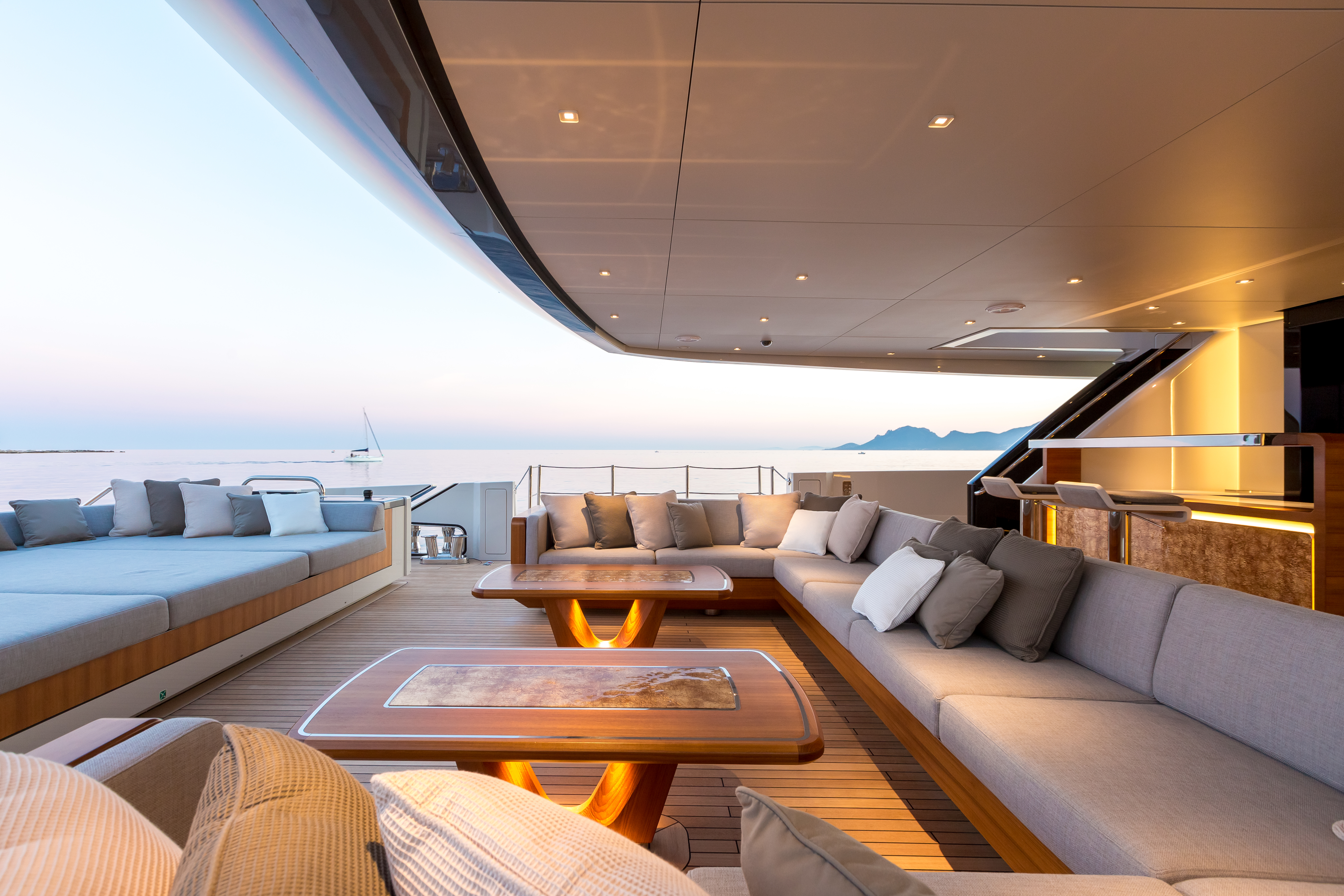 Aft deck 00001.jpg