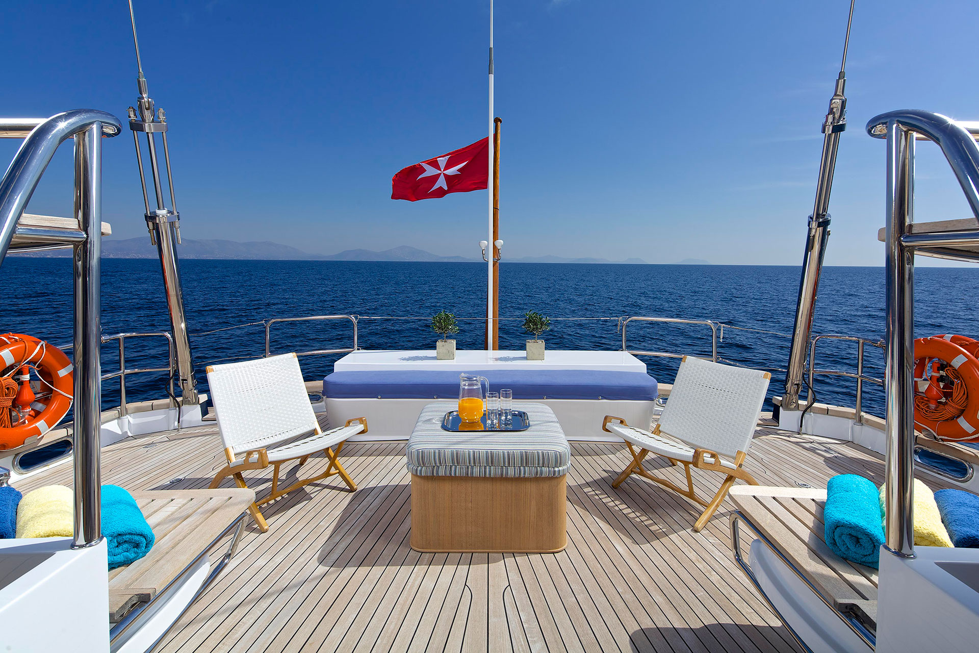 Allure_12_1920.jpg