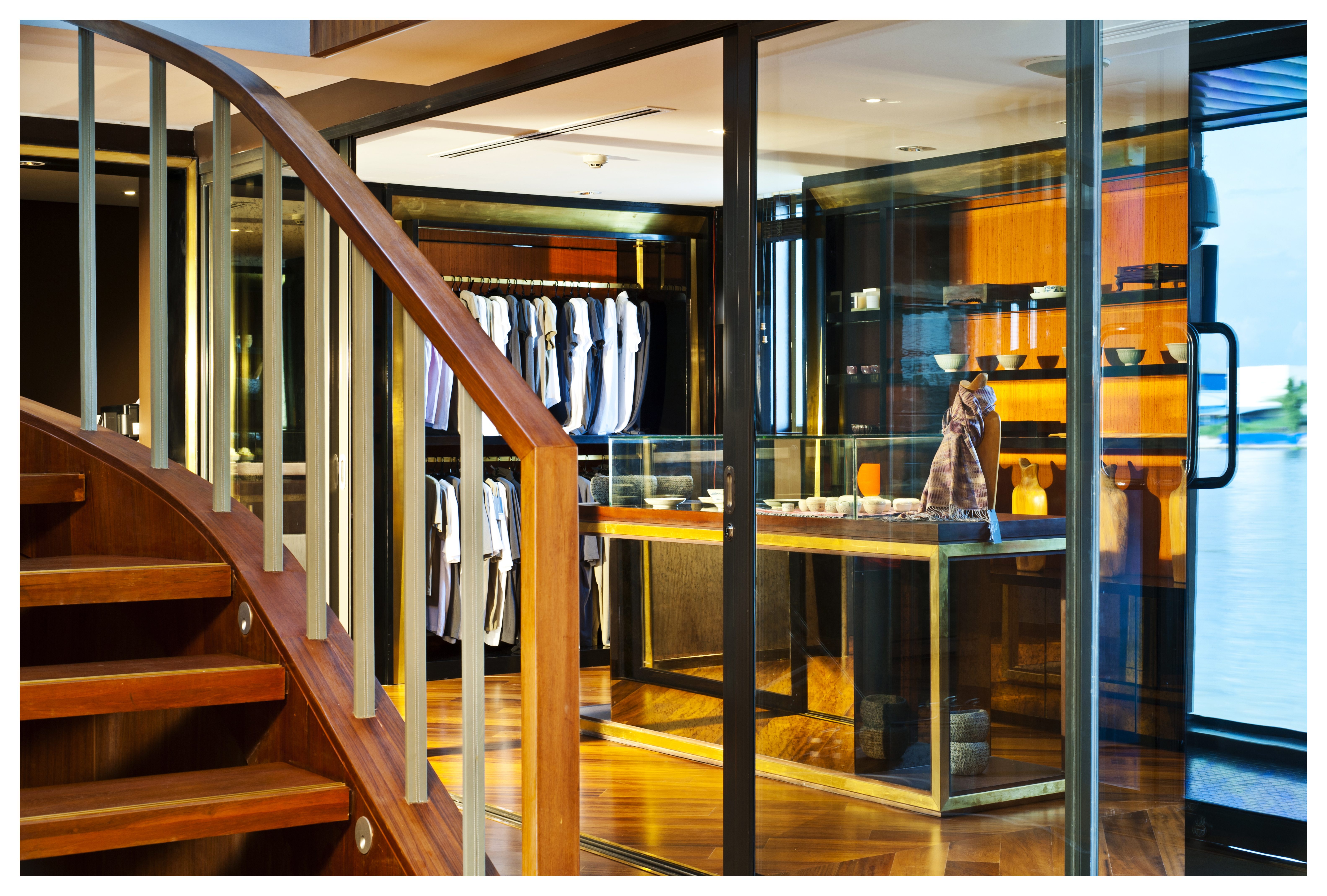Aqua-Mekong-Boutique.jpg