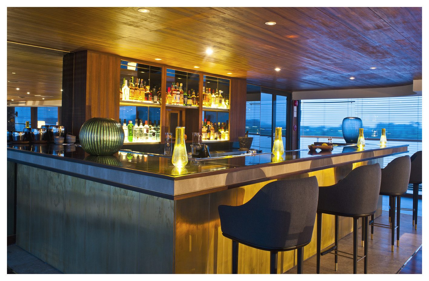 Aqua-Mekong-Indoor-Bar.jpg