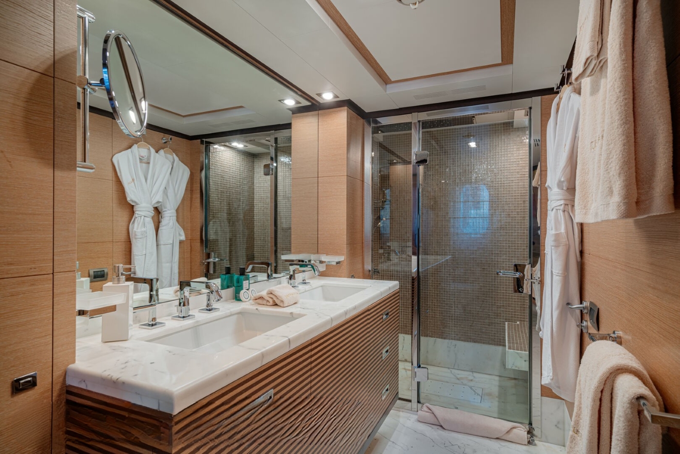 Bathroom Area 02.jpg