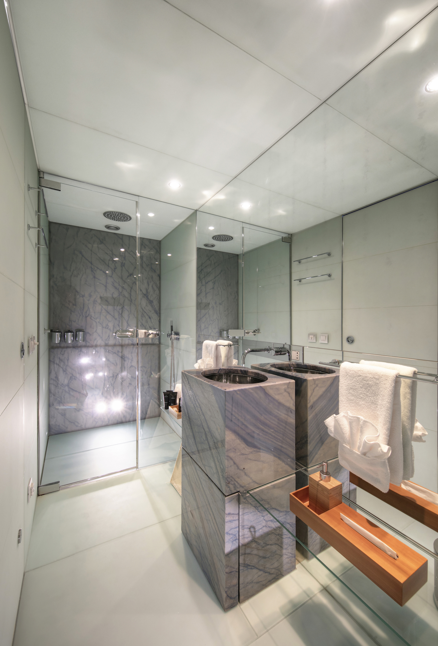 Blue Magic bathroom VIP cabin.jpg