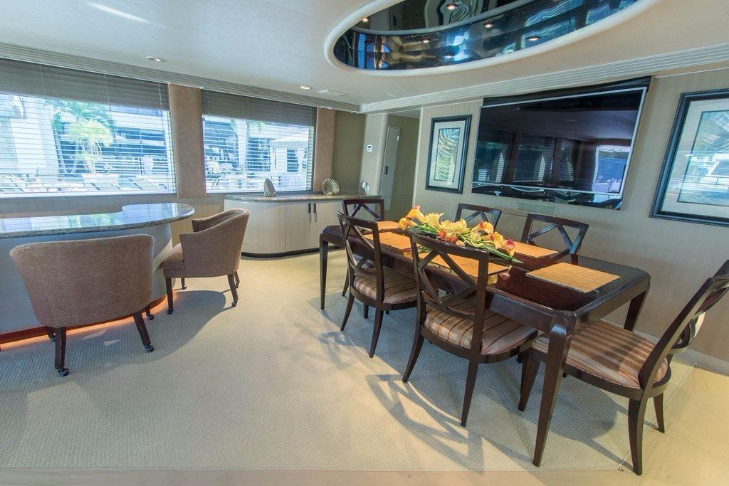DINE AREA.jpg