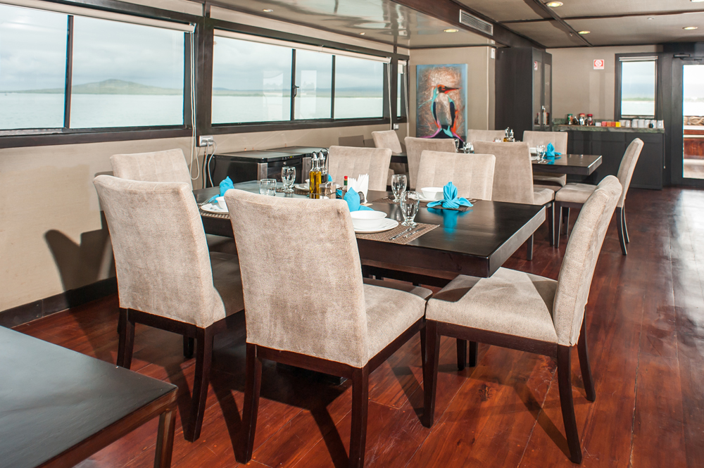 Dining  1.jpg