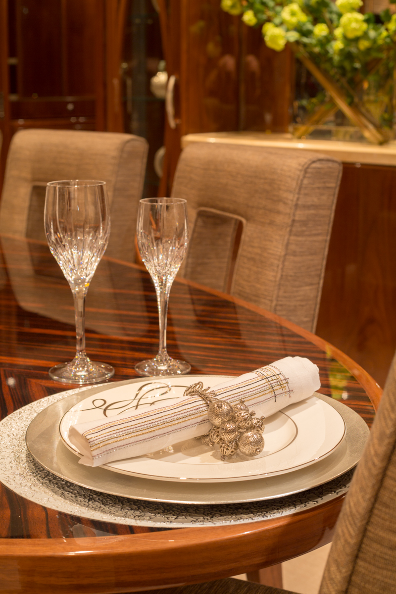 Dining 00003.jpg